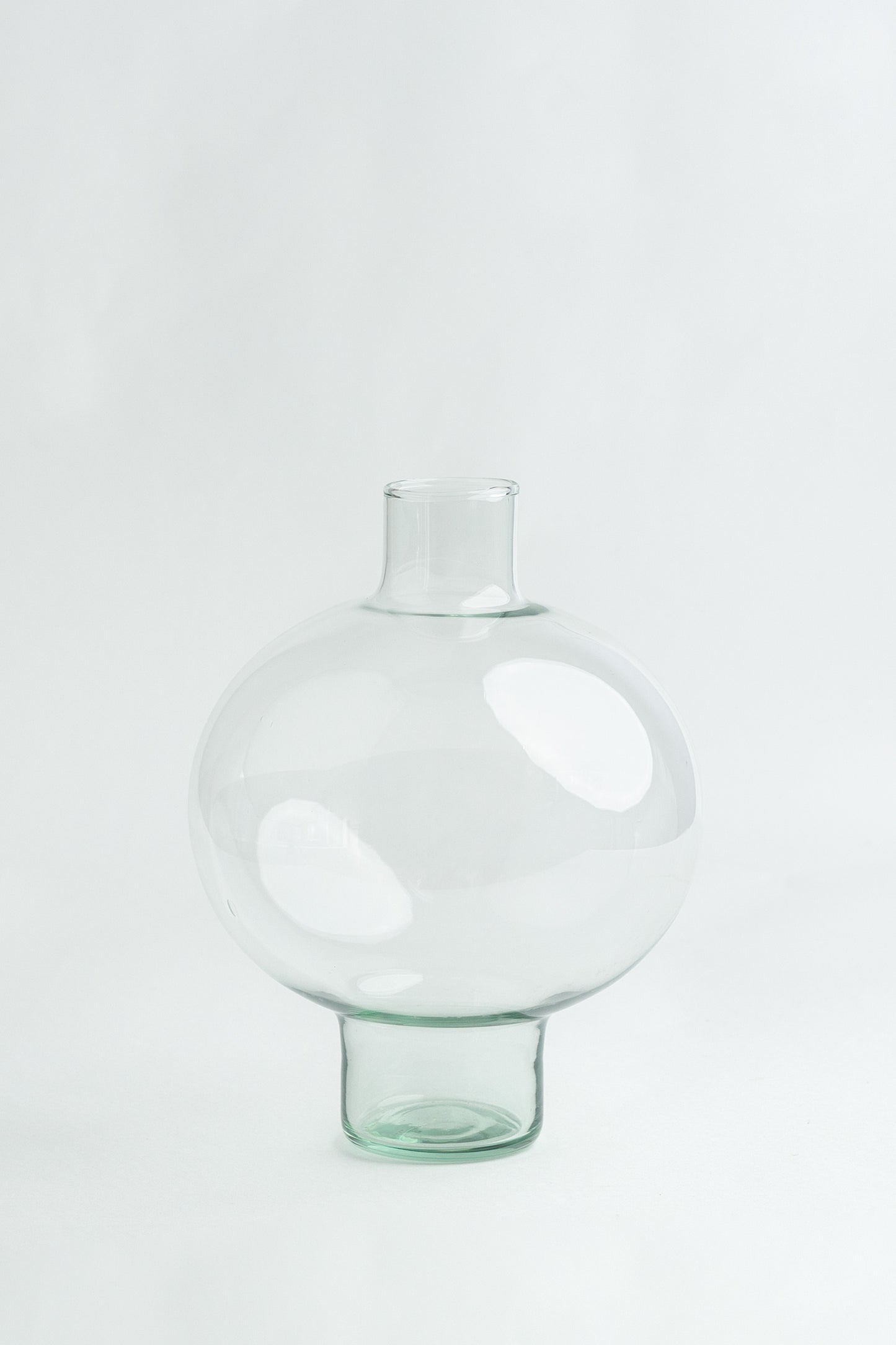 Pearl – Small Clear Recycled Glass Vase, 20cm