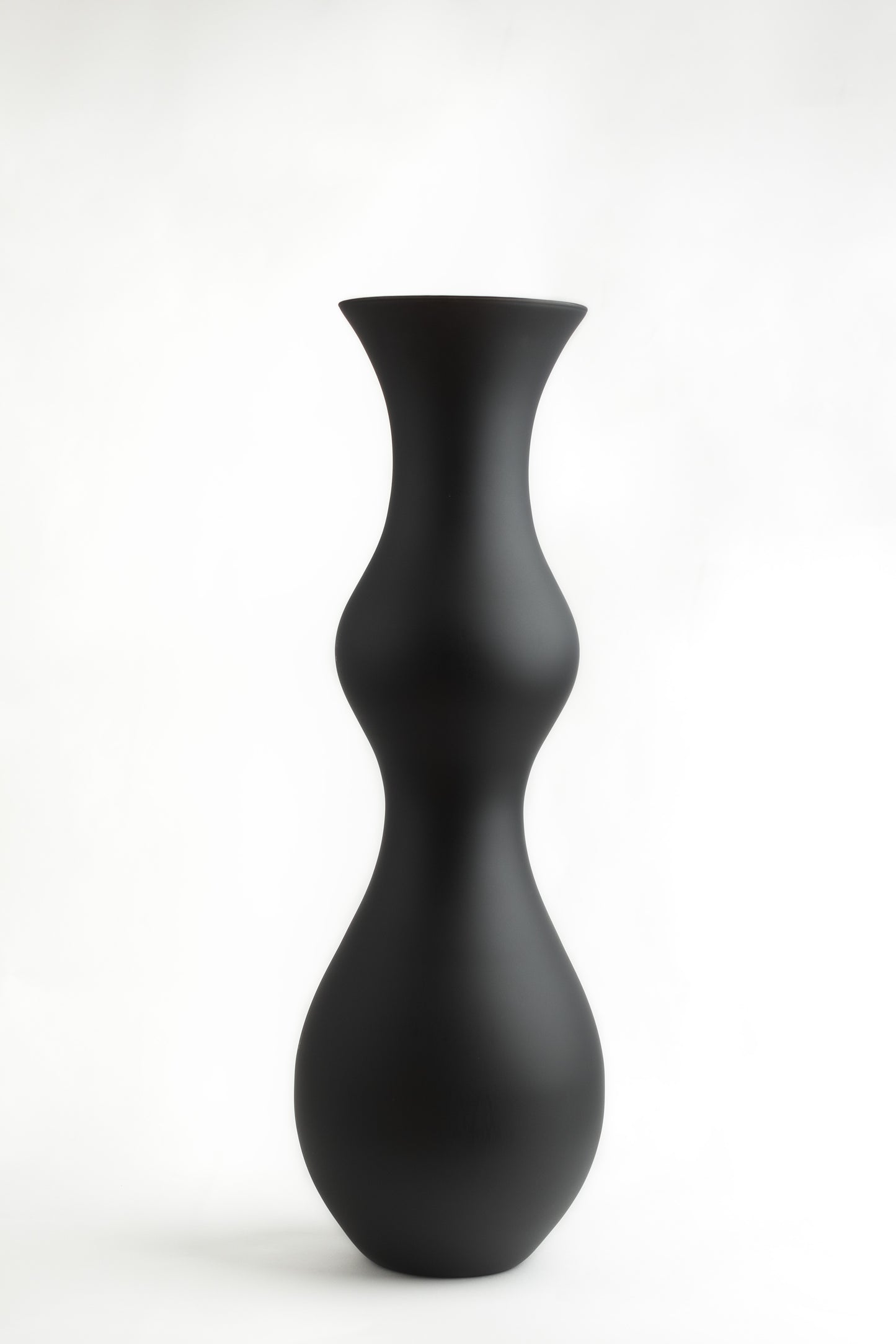 Pear Onyx – Tall Black Glass Vase, 70cm